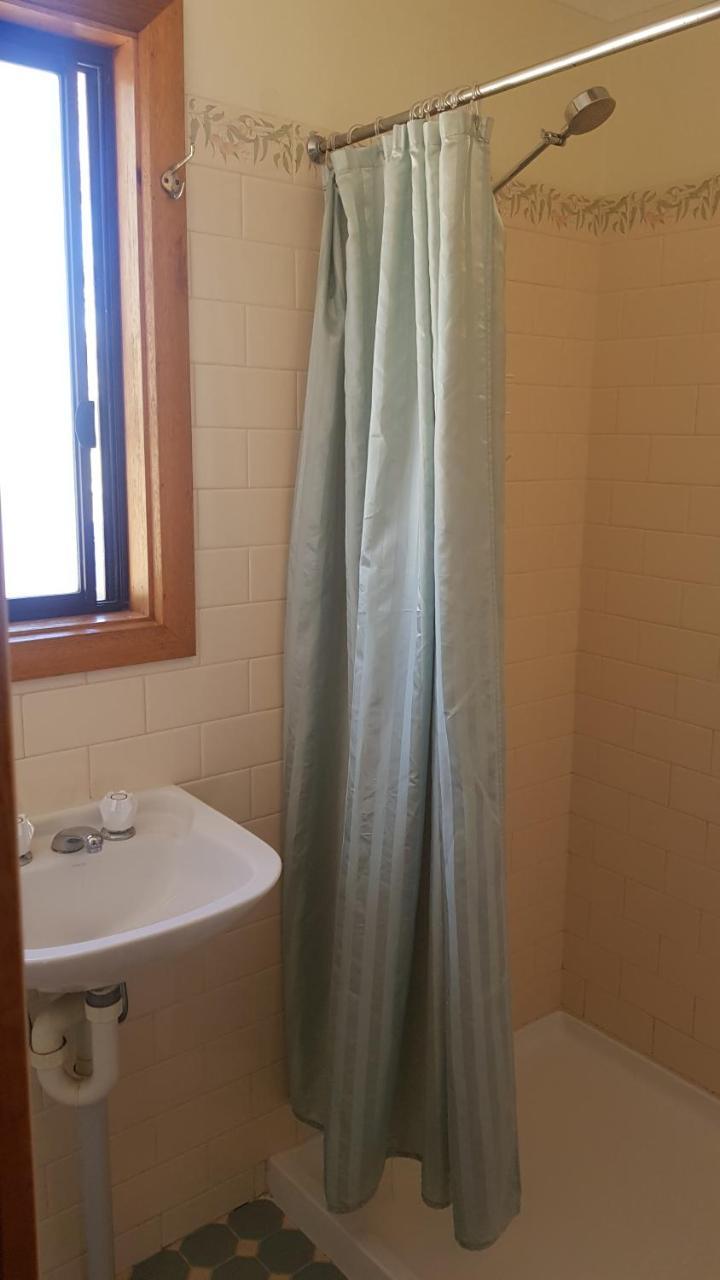 Parndana Hotel Cabins エクステリア 写真
